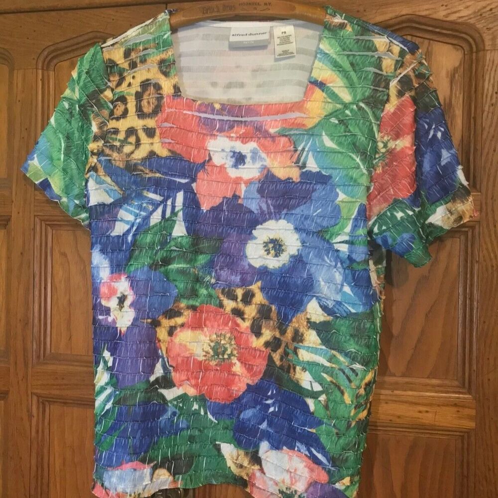 Alfred Dunner Women's PS Blouse Floral Ruffled Square Neck SS Lined Shimmy Top